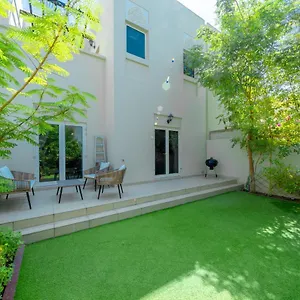 Alh Vacay - Al Furjan Quortaj 3br , Dubai United Arab Emirates